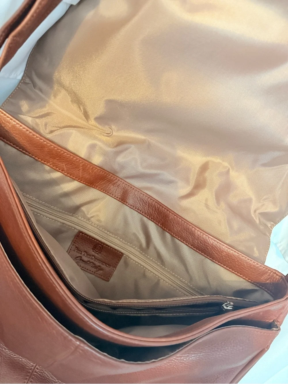 Osgoode Marley /// Messenger Bag - Brandy